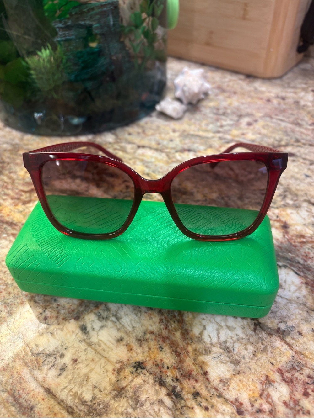 Love Maschimo  Red Women's Fashion Cat-Eye Sunglasses